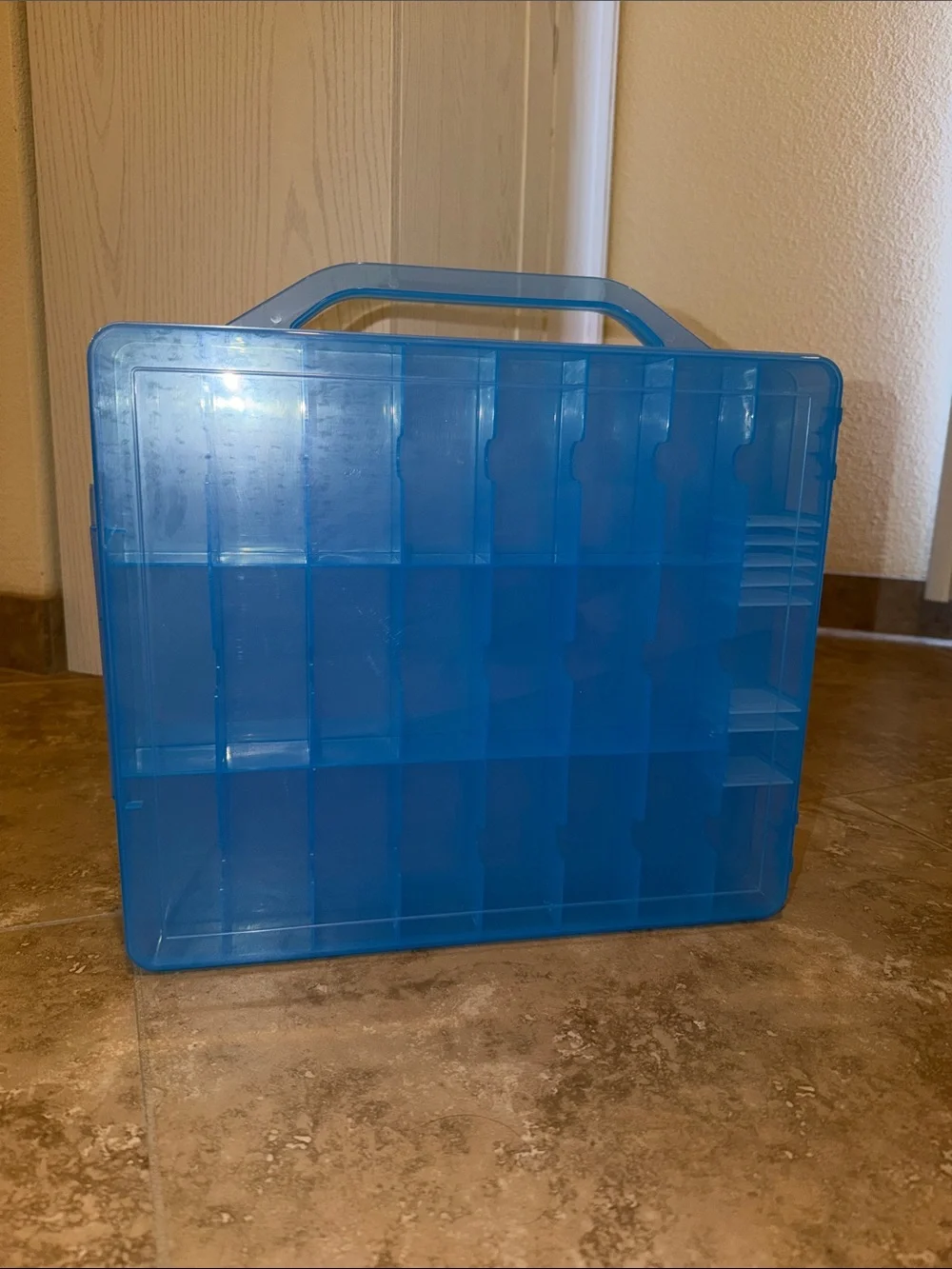 Blue Plastic Nail Polish Storage Box with Handle